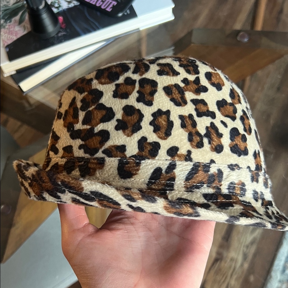 Leopard Print Fedora Hat - Picture 3 of 6